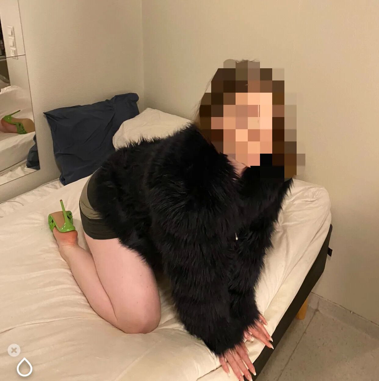 Dressed up for a date - 9 Pics
