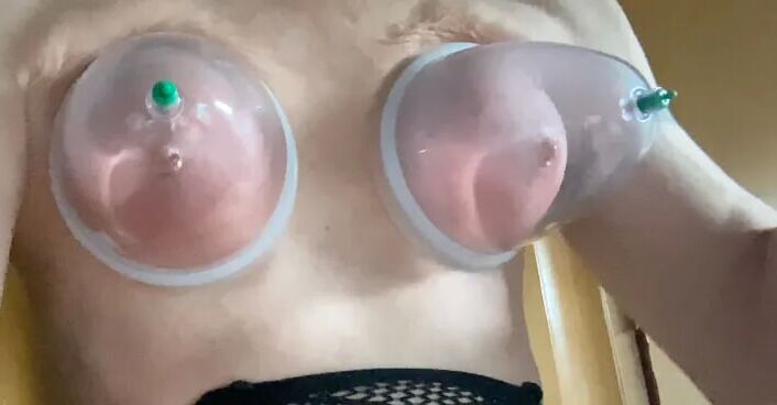 Pictures for the video -tits- - 8 Pics