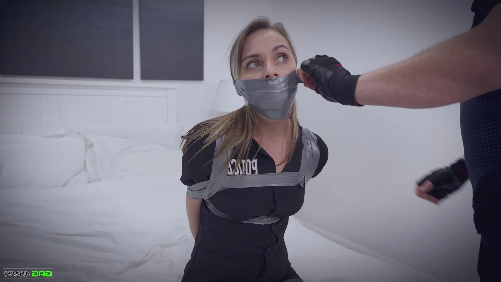 Chloe Toy - Police Officer in Bondage - 21 Pics