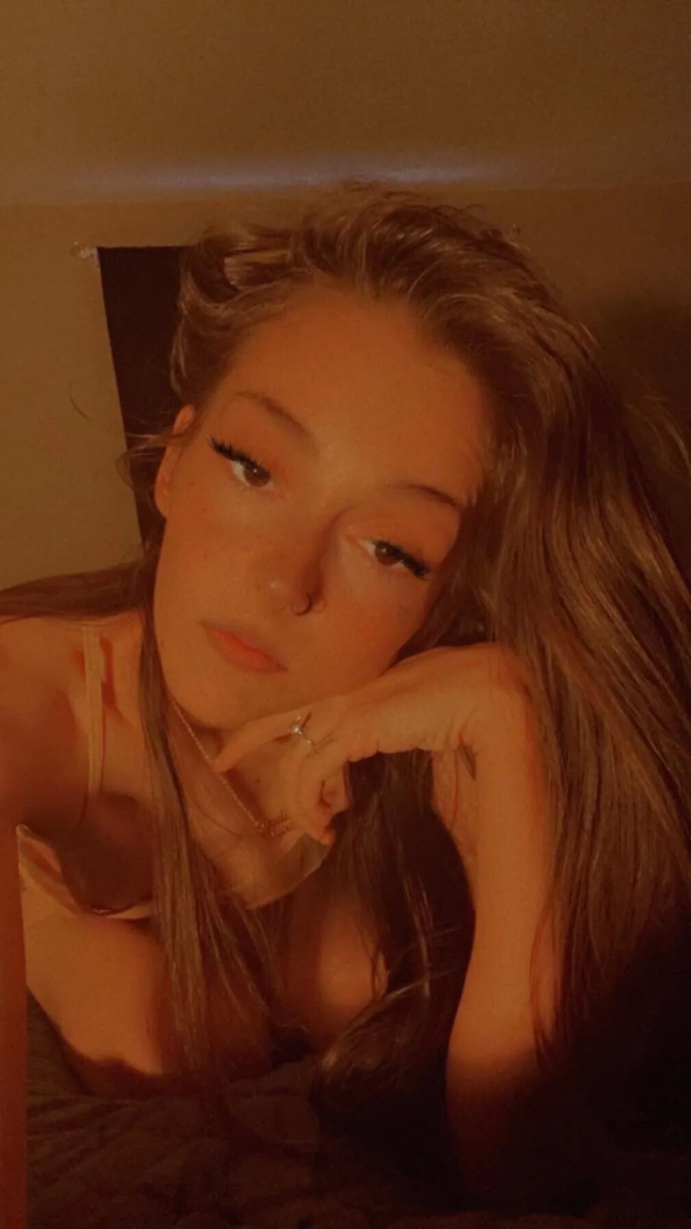 CrybabyCari Having Fun Showing Her Perfect Sexy Little Body - 8 Pics