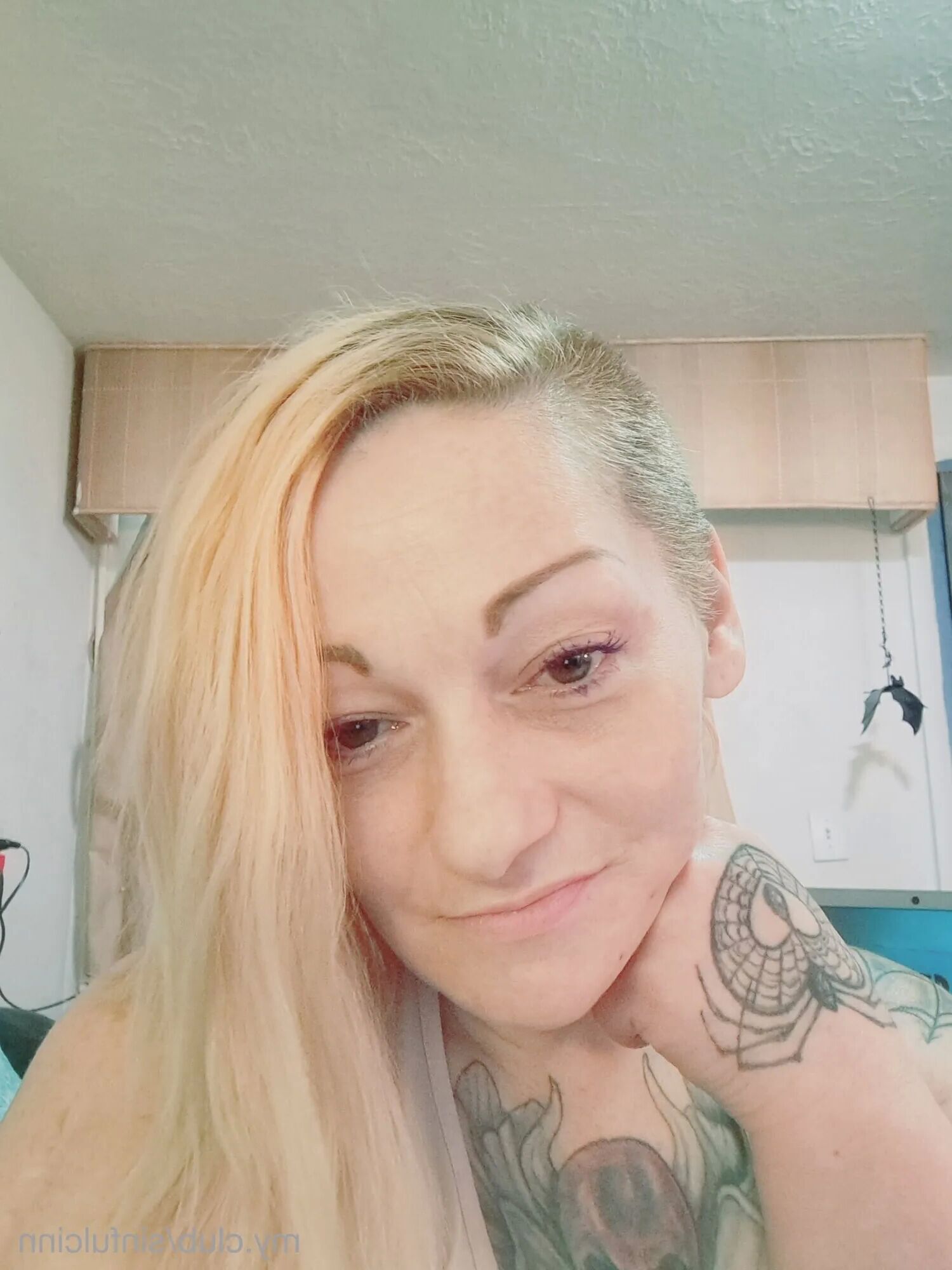 Sinfulcinn Free Photos - 11 Pics
