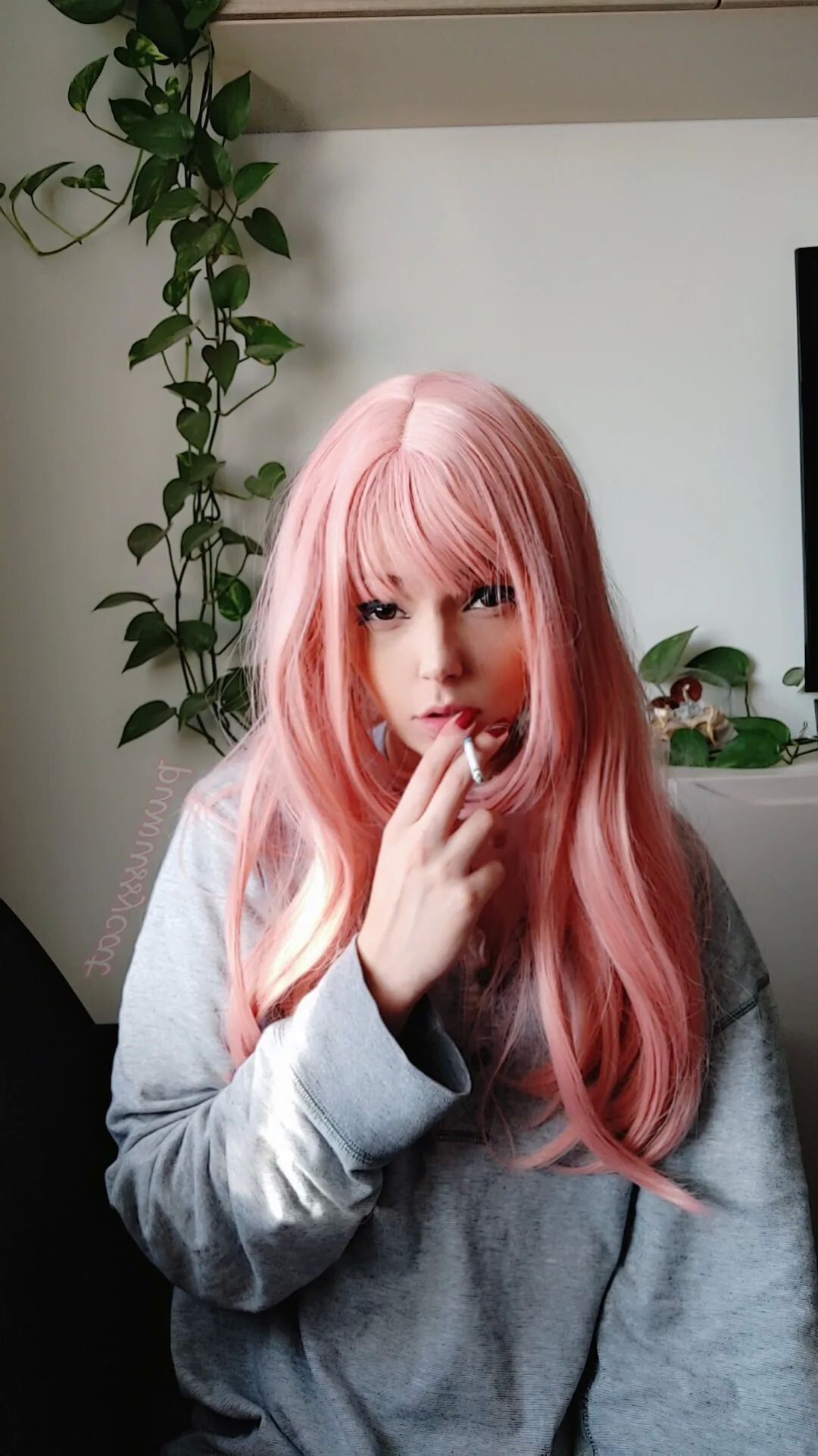 Pink Hair Gf Smoking - 6 Pics