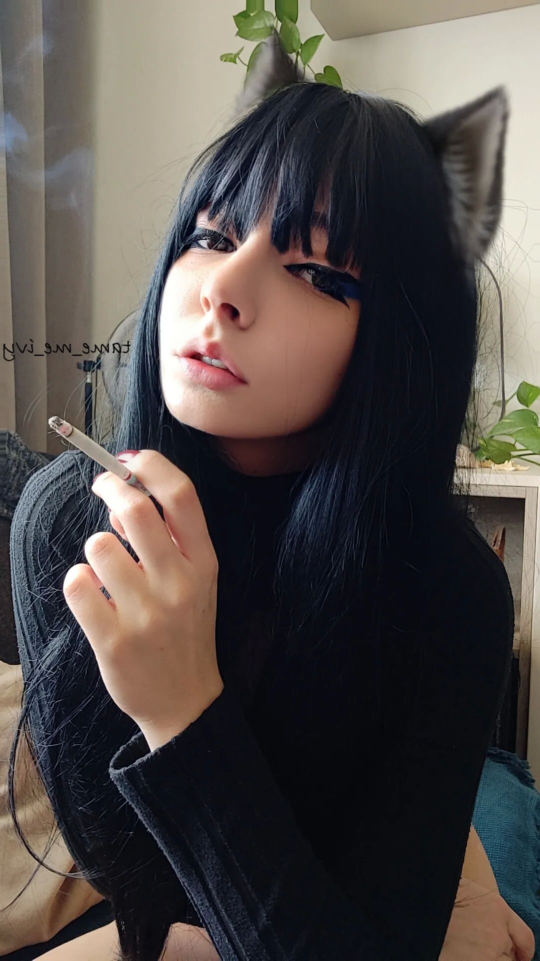 Goth Girl smoking - 12 Pics