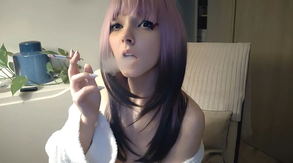Small titties Egirl in bathrobe smoking - 11 Pics