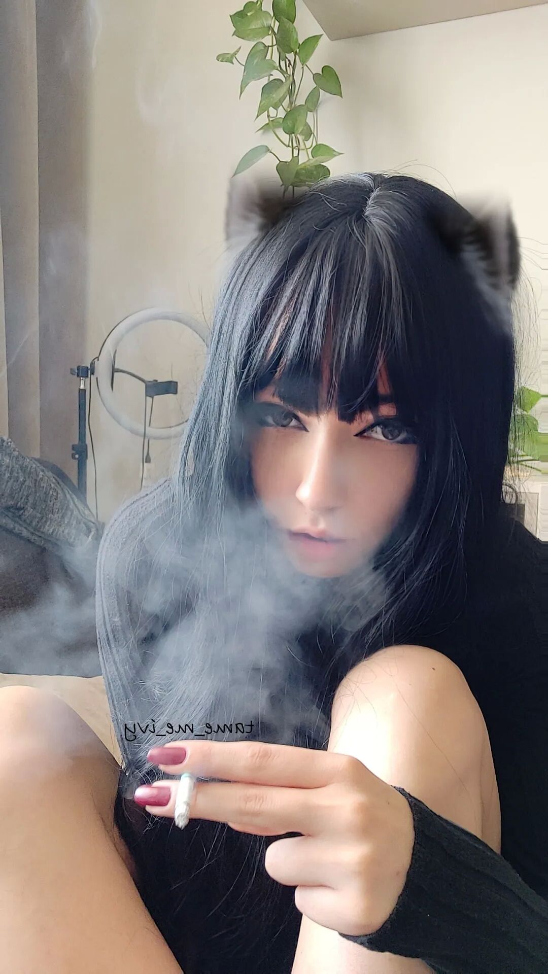 Goth Girl smoking - 12 Pics