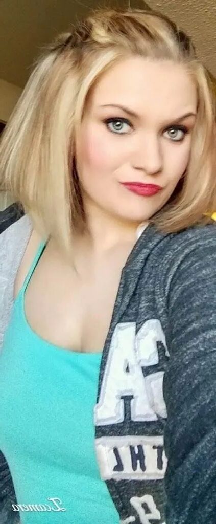 Sassy - 8 Pics