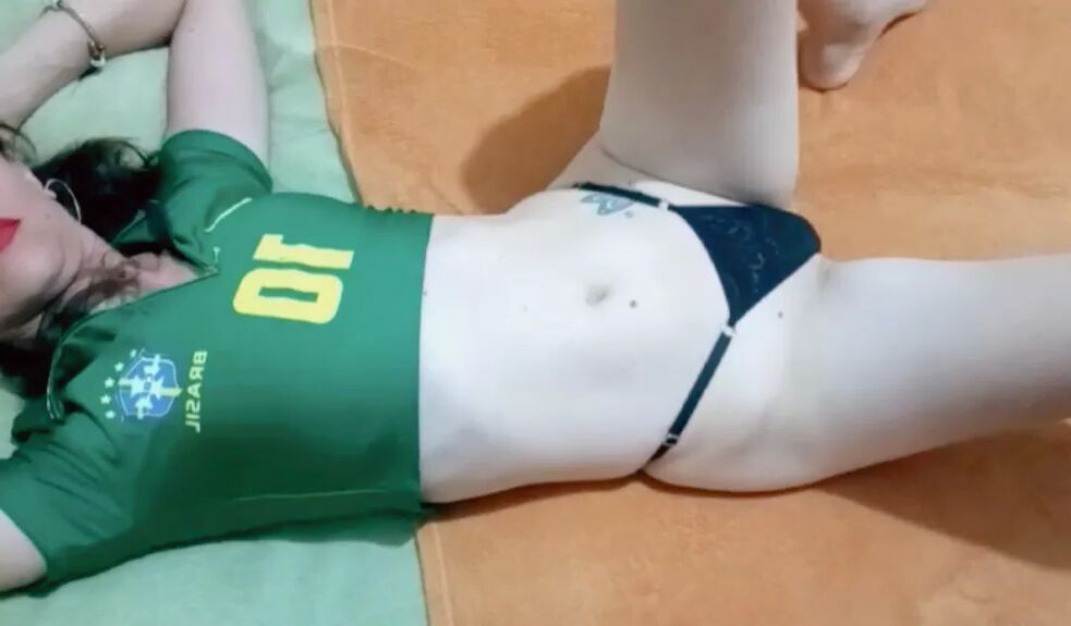 Beautiful white brazilian - 27 Pics