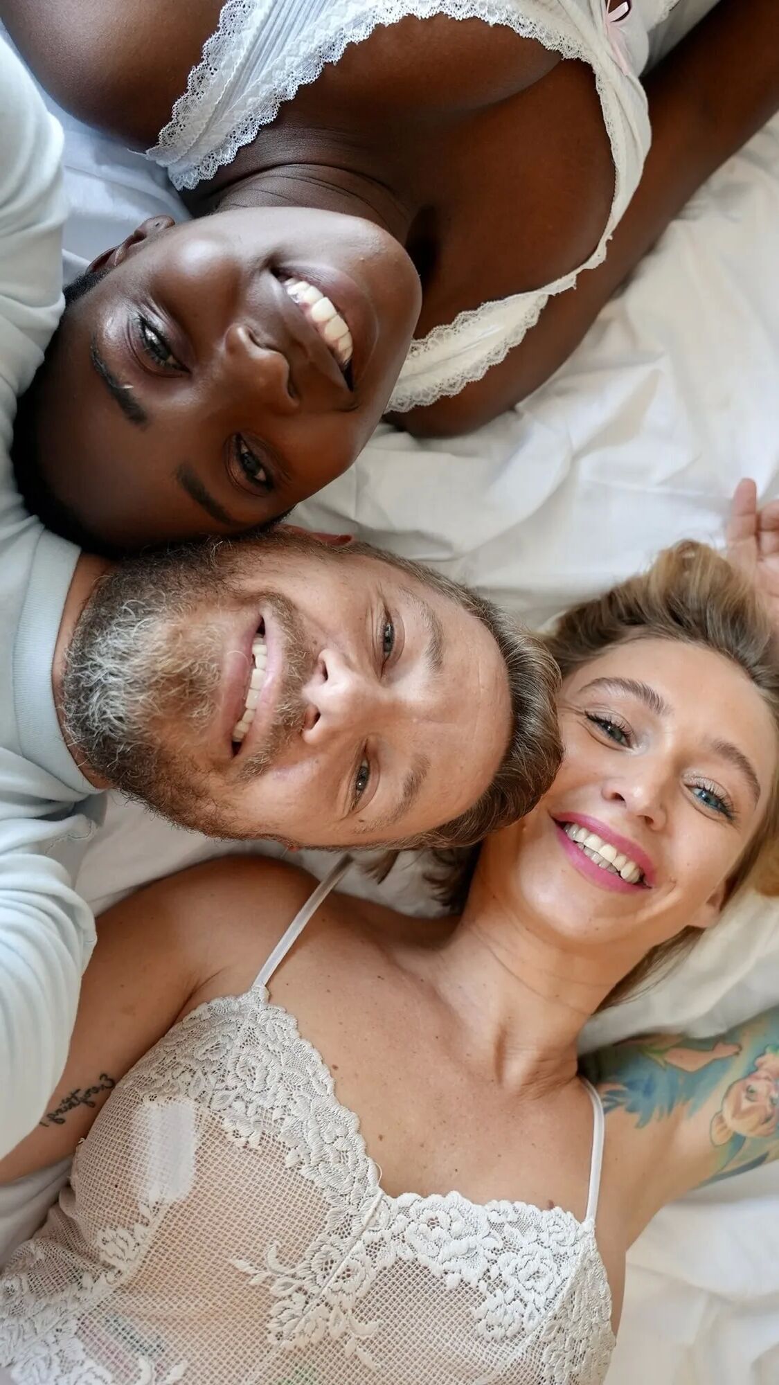 Owiaks Couple Meet Beautiful Zaawaadi - 8 Pics