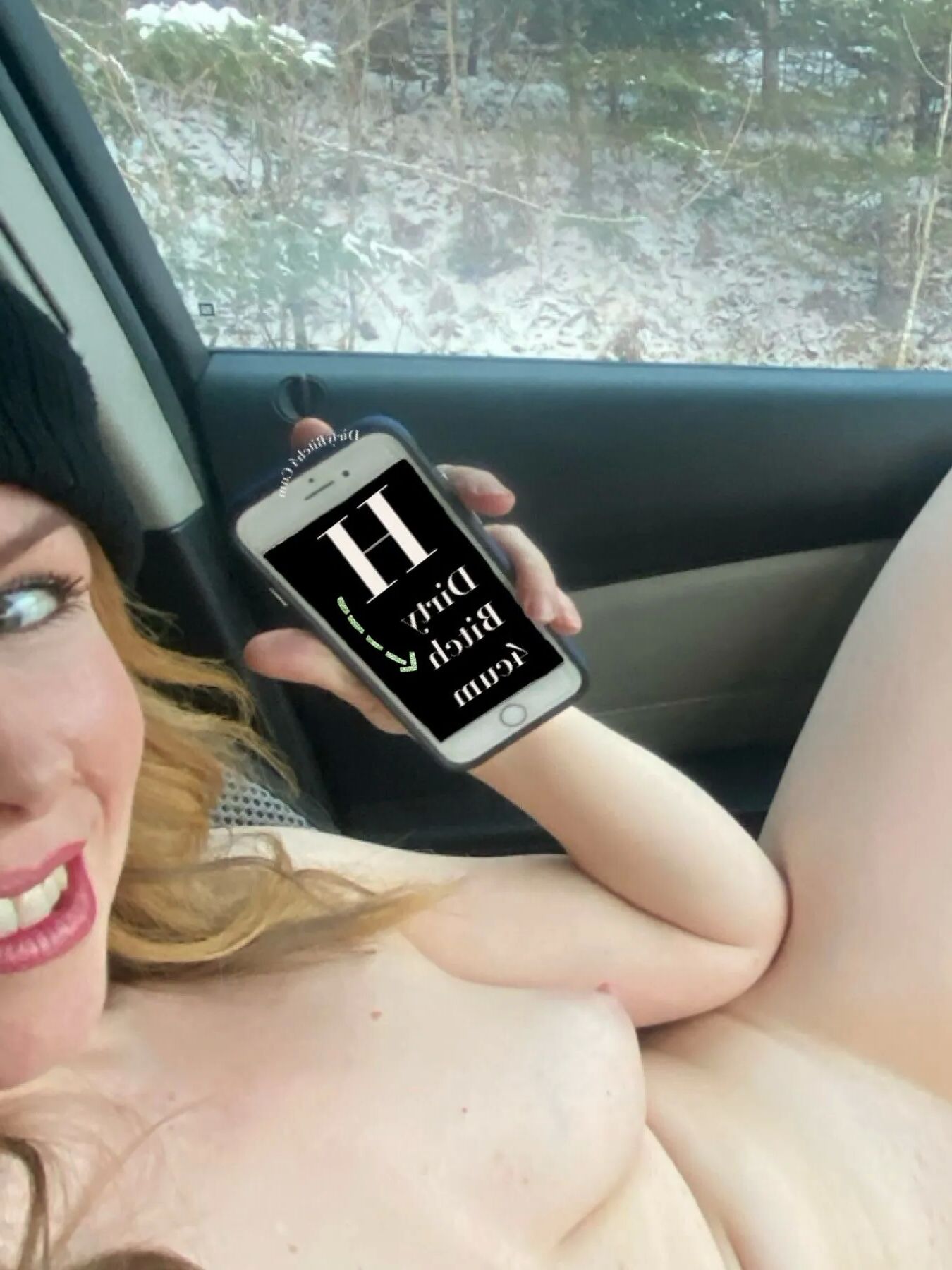 Outdoor and car playing - 10 Pics