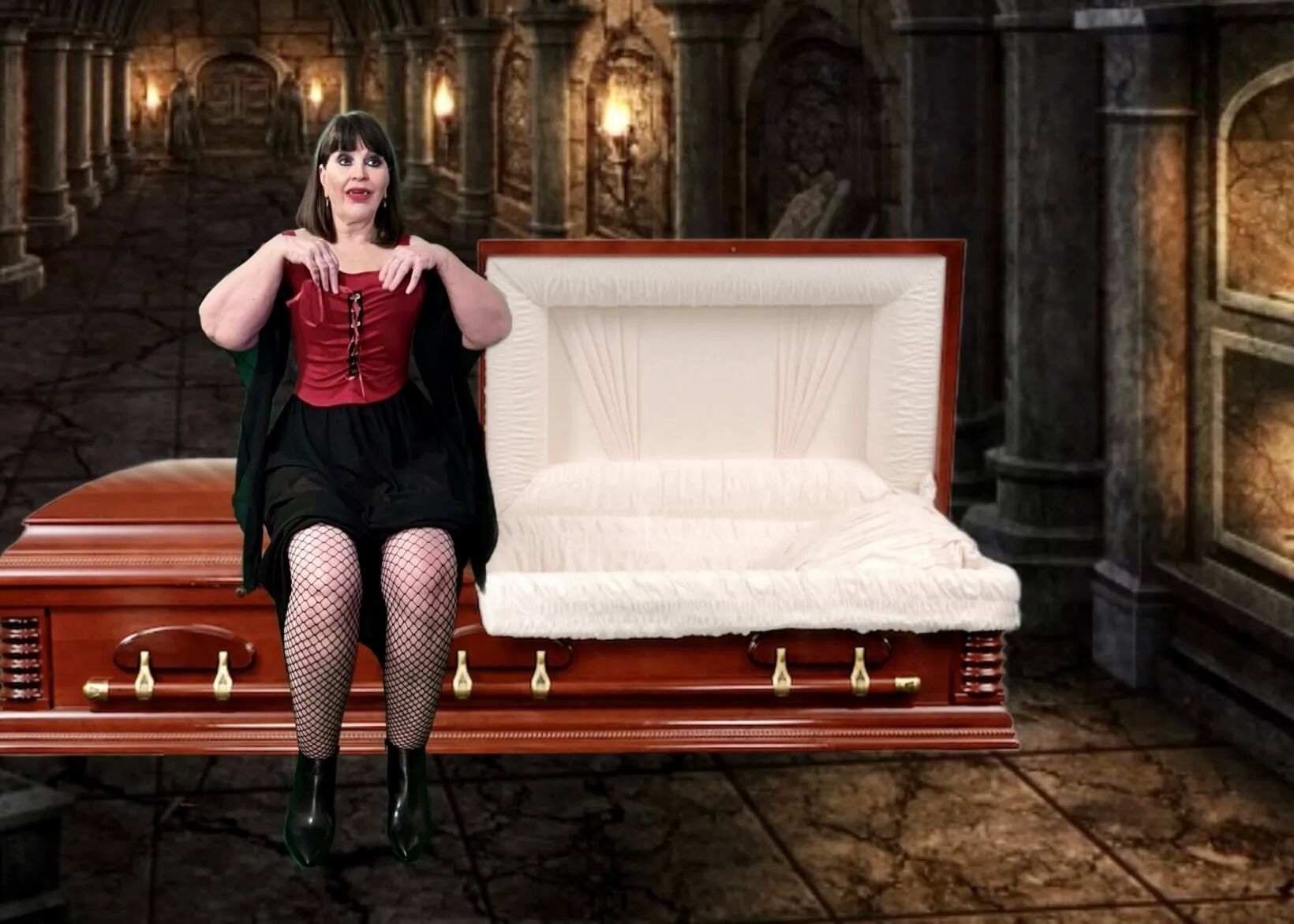 Granny Countess Dracula - 30 Pics