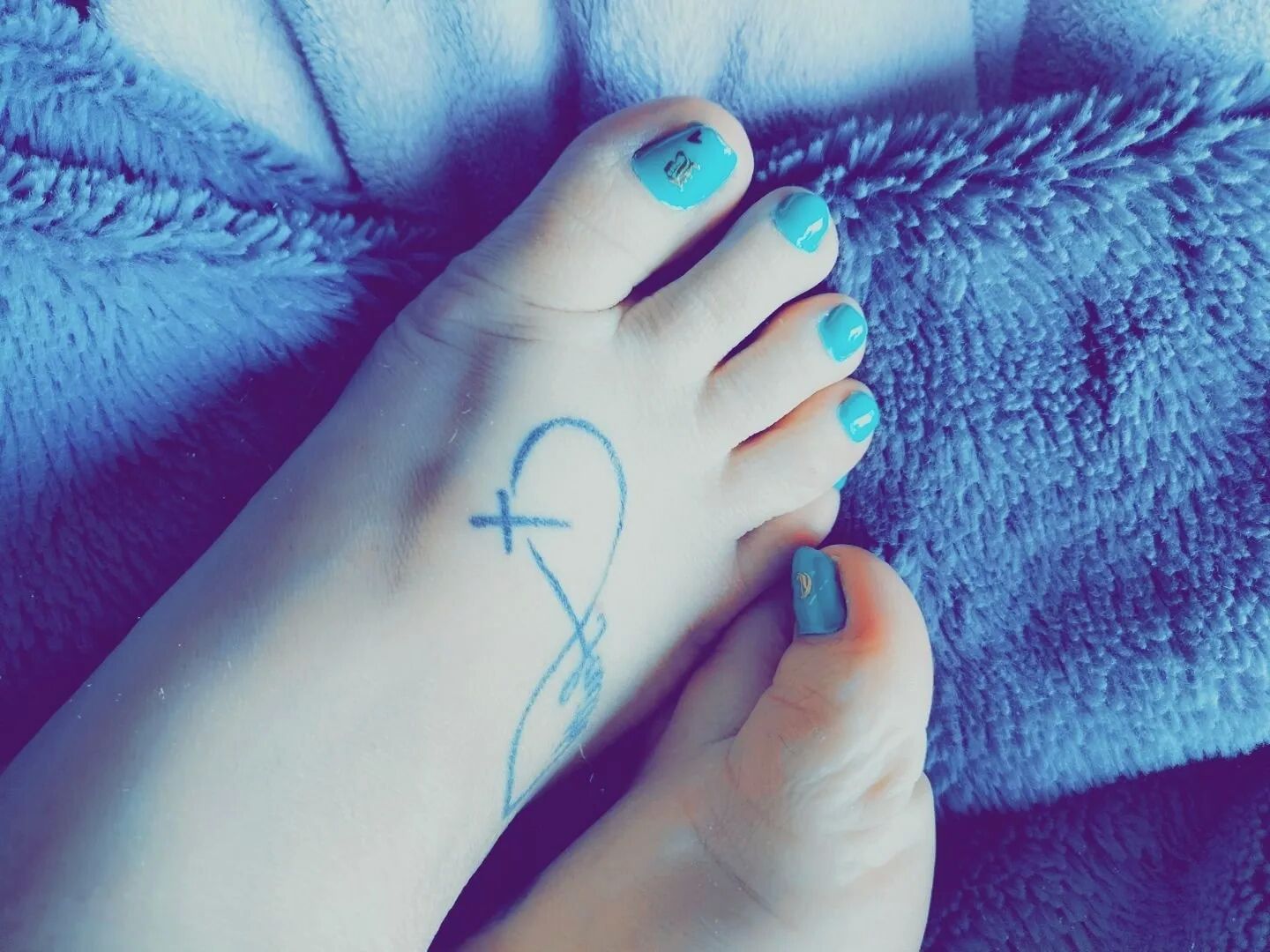 My feet - 5 Pics