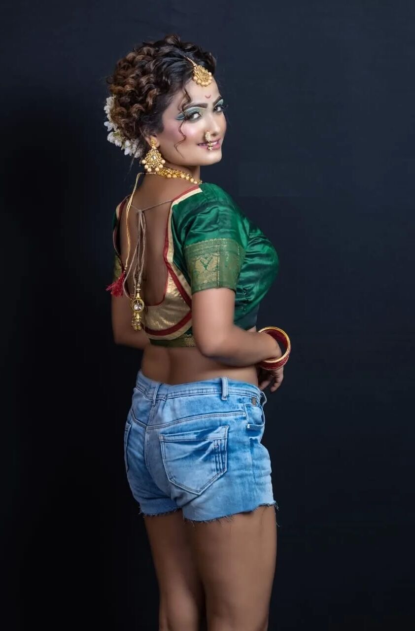 MY PIC PORTFOLIO - 8 Pics