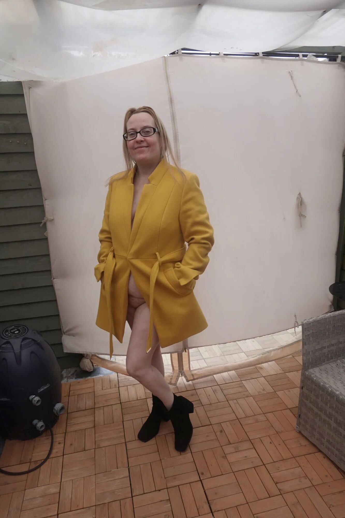 British Wife In coat out in the Yard in the cold - 29 Pics