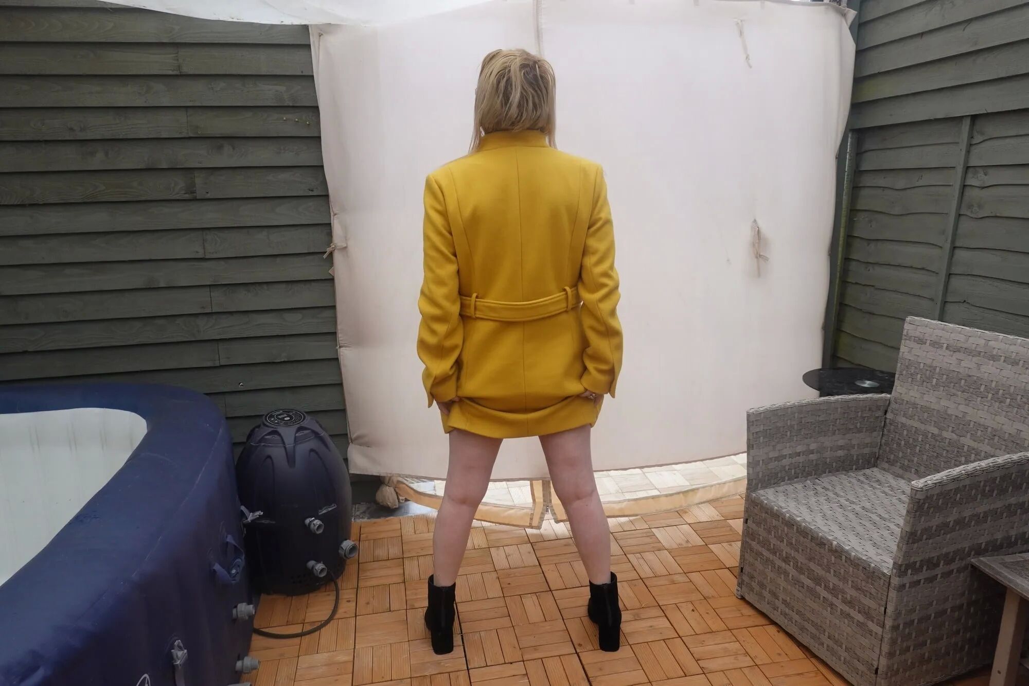 British Wife In coat out in the Yard in the cold - 29 Pics