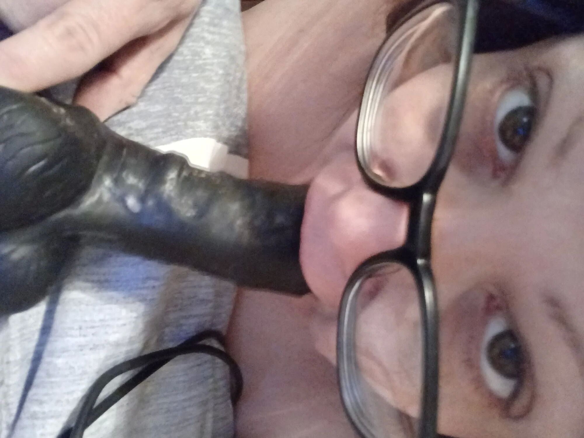 Playing Solo Black dick time - 12 Pics