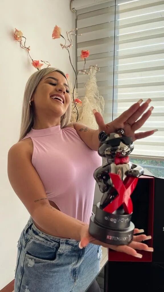 Winner of the Xhamster Awards! - 5 Pics
