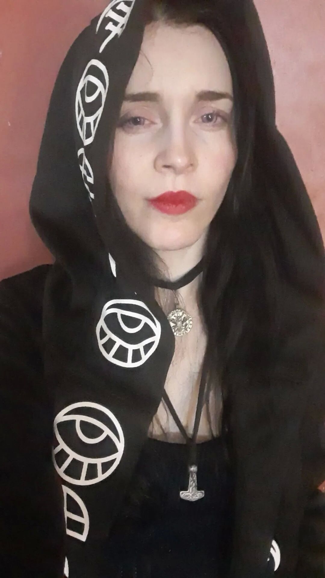 Sorceress - 36 Pics