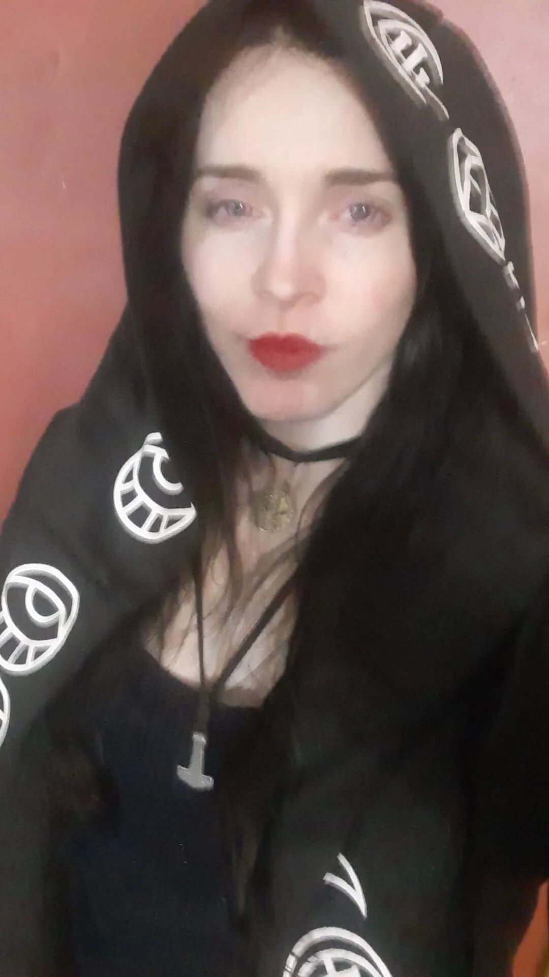 Sorceress - 36 Pics