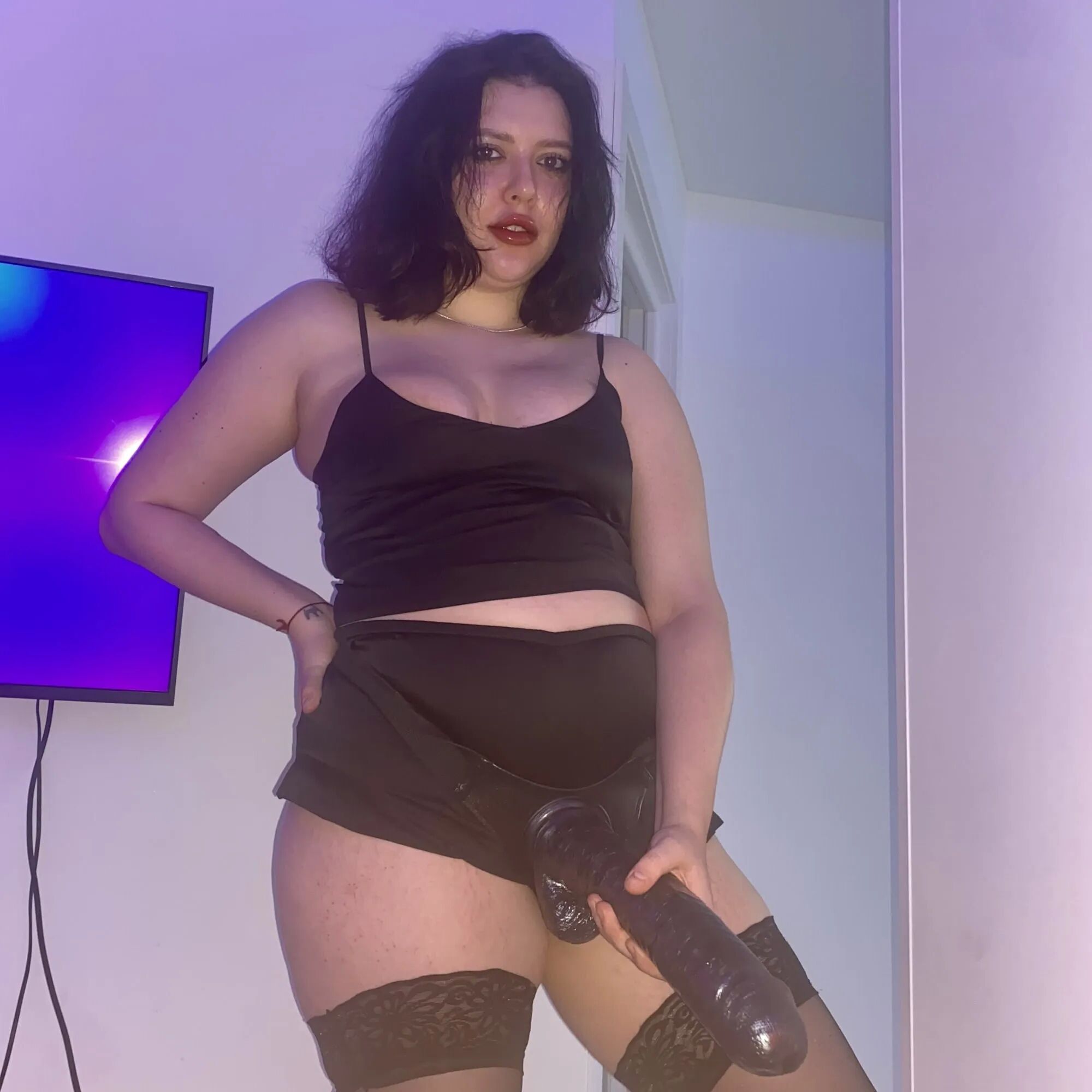 Alice Mooore dominant with a huge dildo dick - 22 Pics
