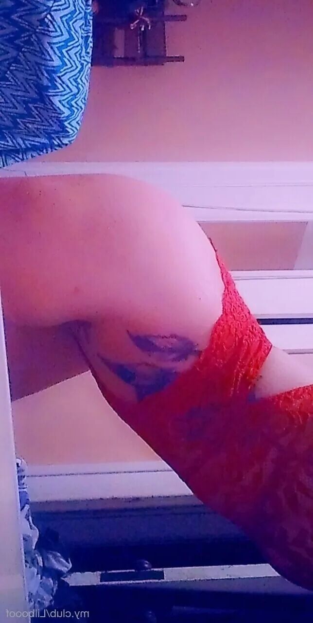 Lilboof Free Photos - 16 Pics