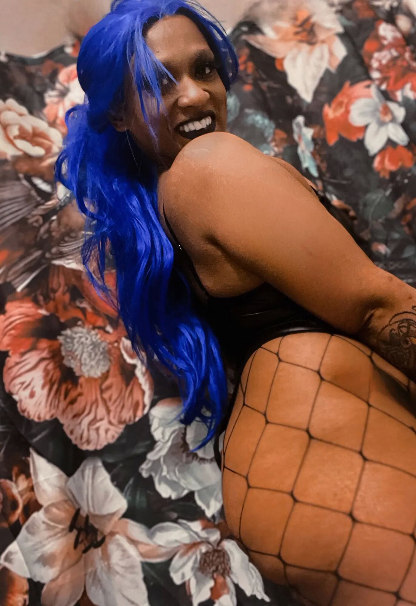 Xoxoliz - 7 Pics
