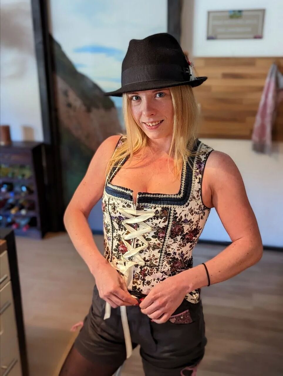 I am the girl out of the mountains - 23 Pics