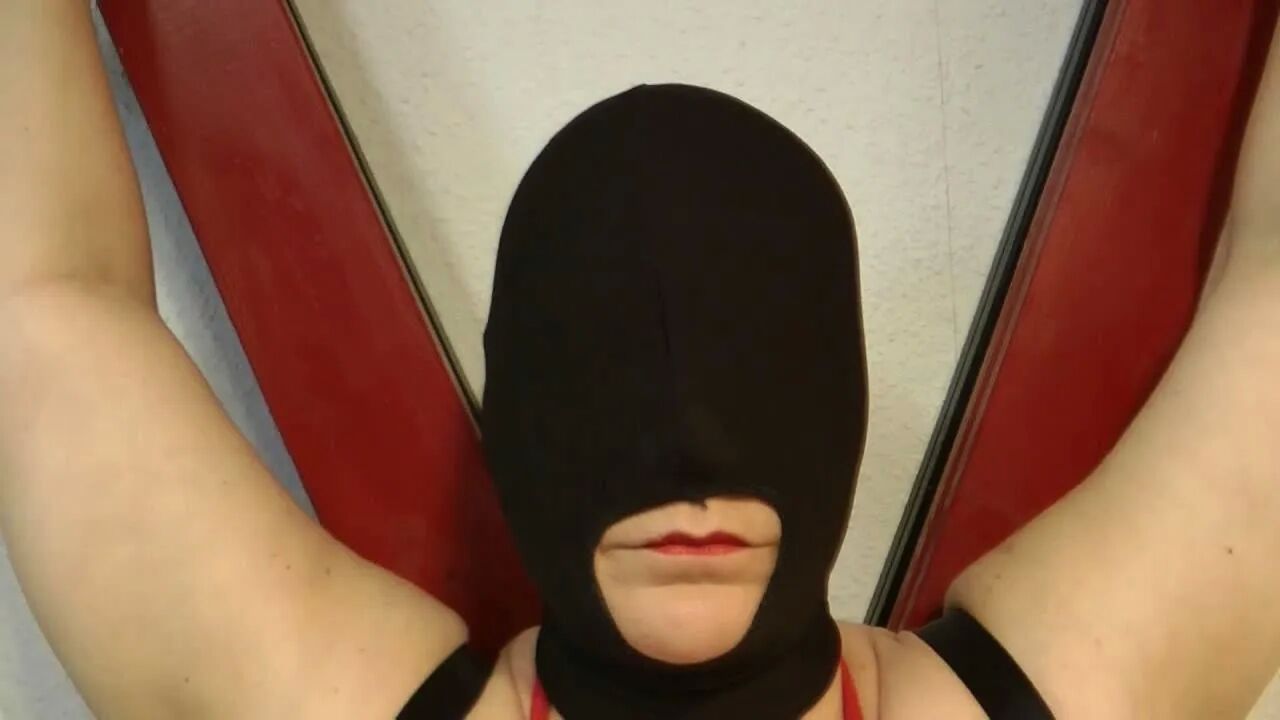 Tied and abused - 15 Pics