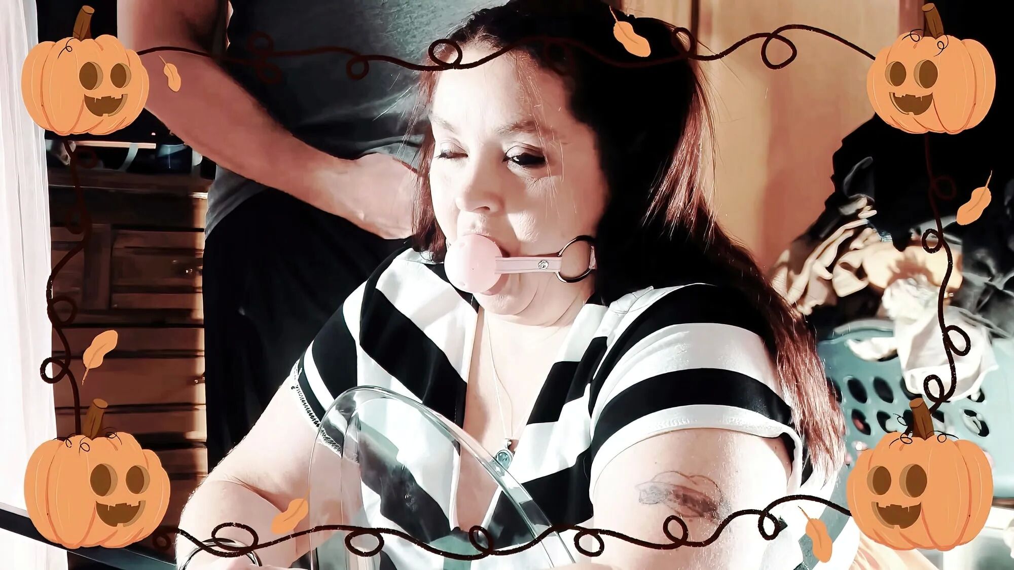 BDSM Squirter Photoset - 39 Pics