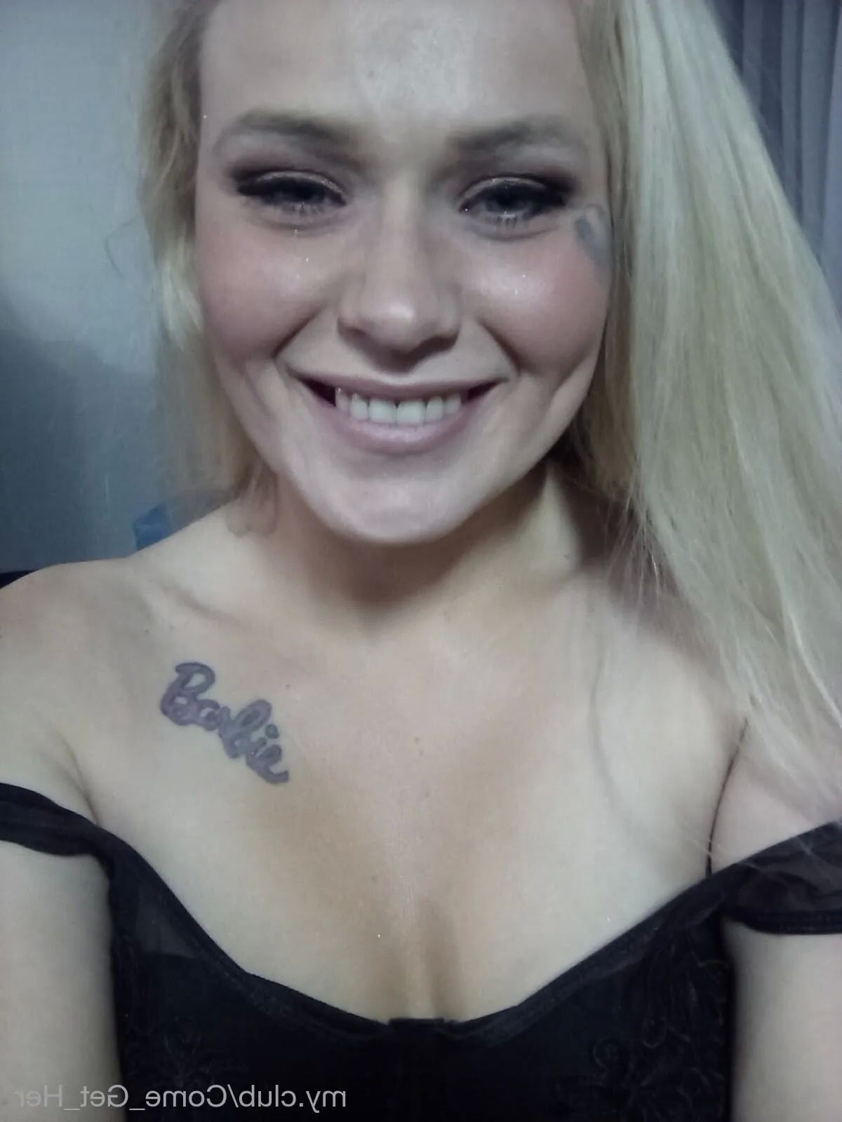 Bombshell Barbie Free Photos - 5 Pics