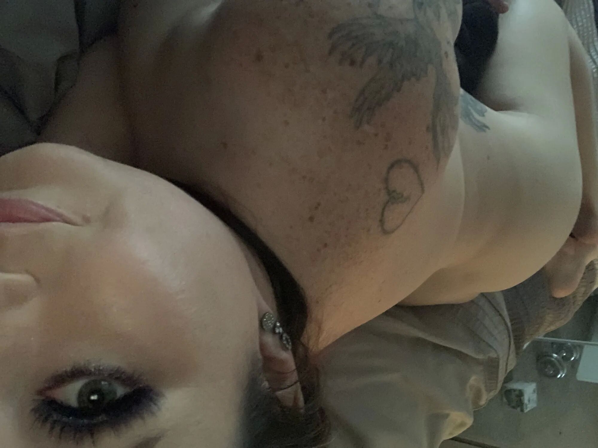 Sexy photos - 13 Pics