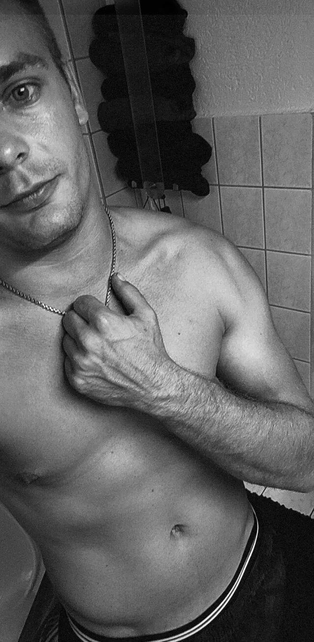 Me . - 9 Pics