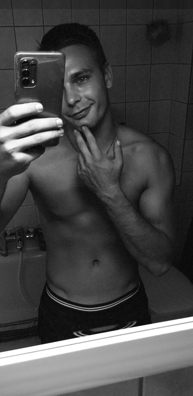 Me . - 9 Pics