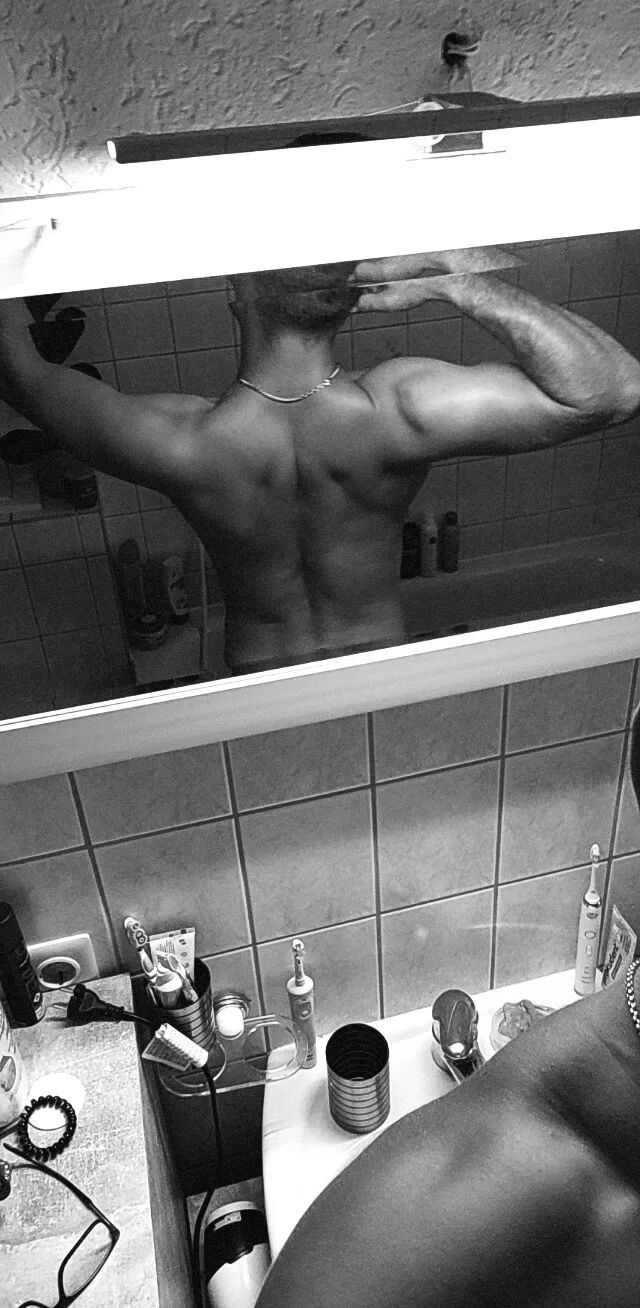 Me . - 9 Pics