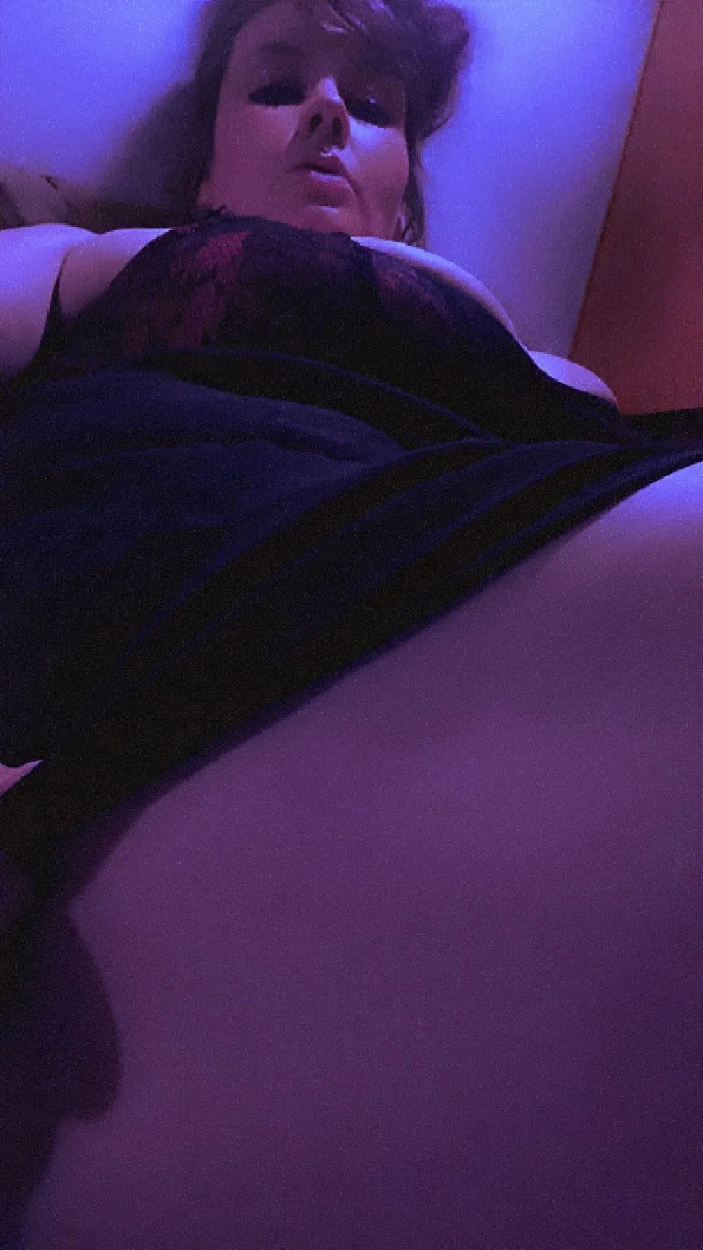 SEXY AS CAN BE! - 16 Pics