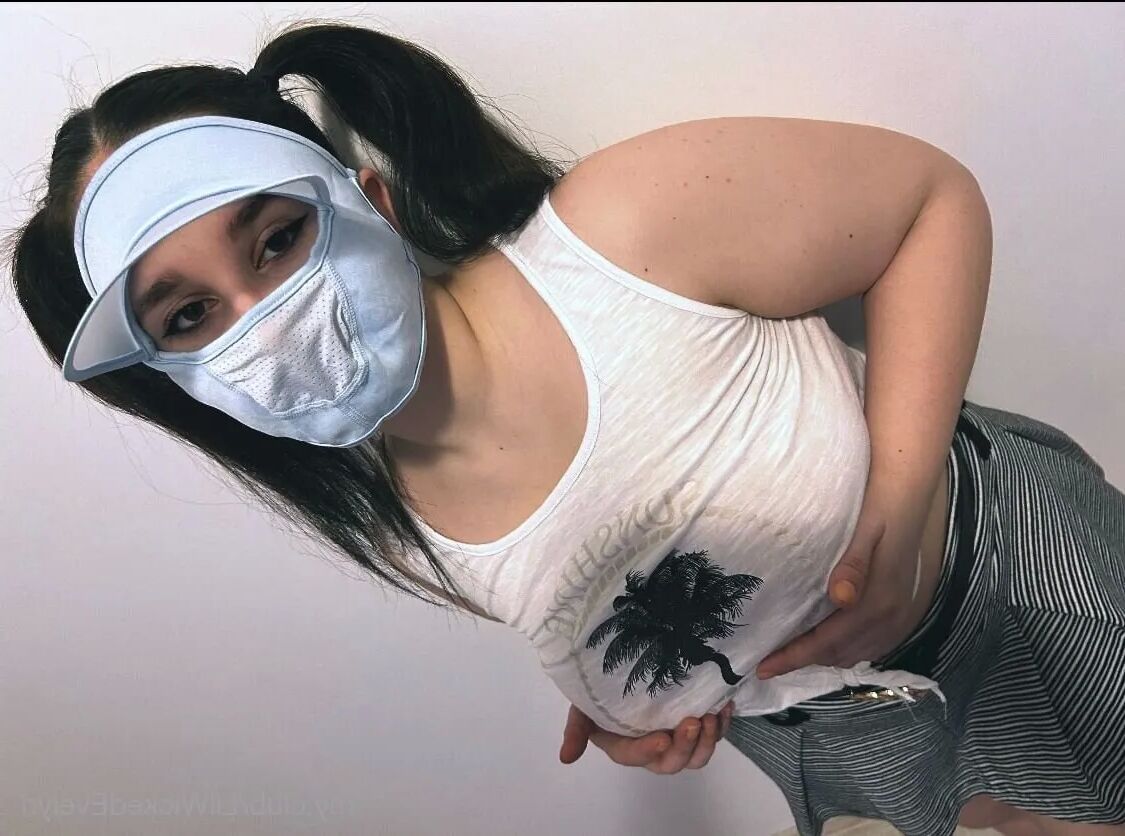 Lil Wicked Evelyn Free Photos - 102 Pics