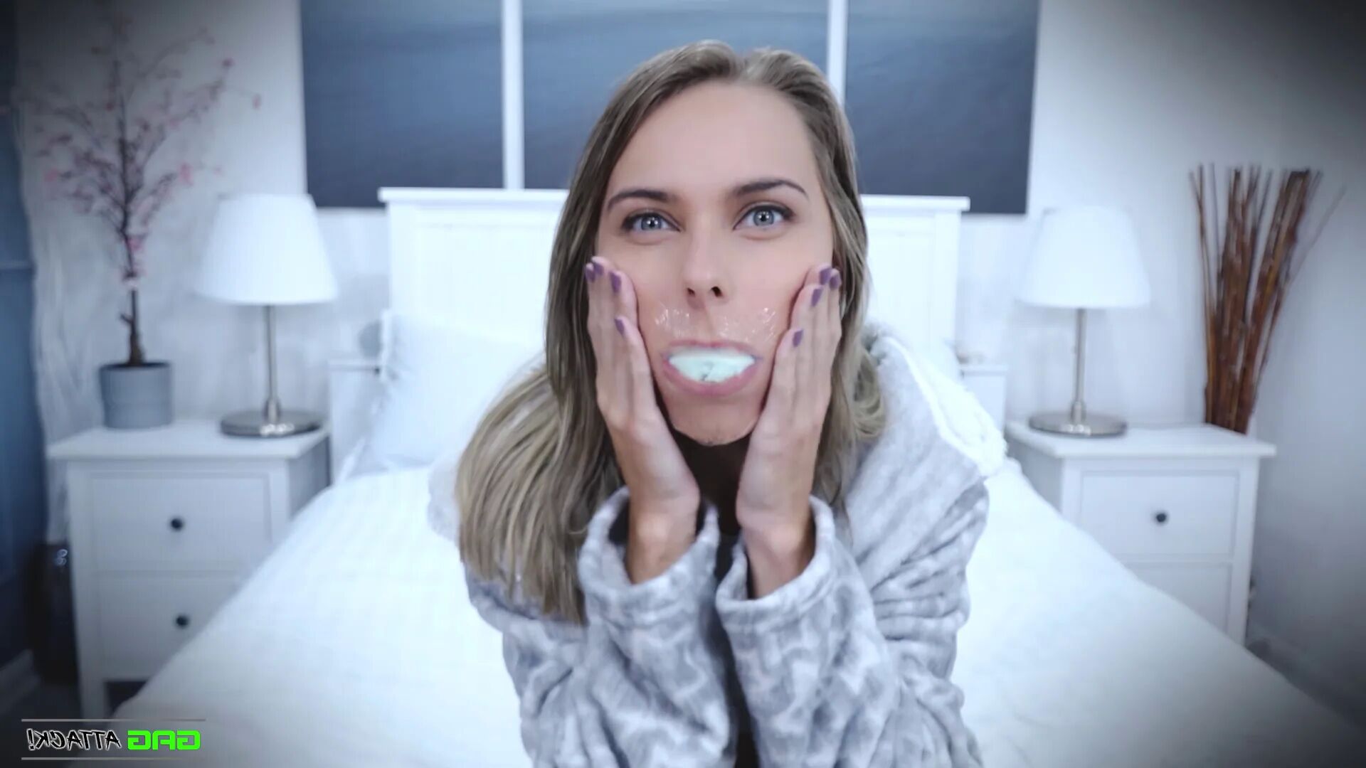 Chloe Toy - Self Gag Goes Wrong ( GagAttack.NL ) - 18 Pics