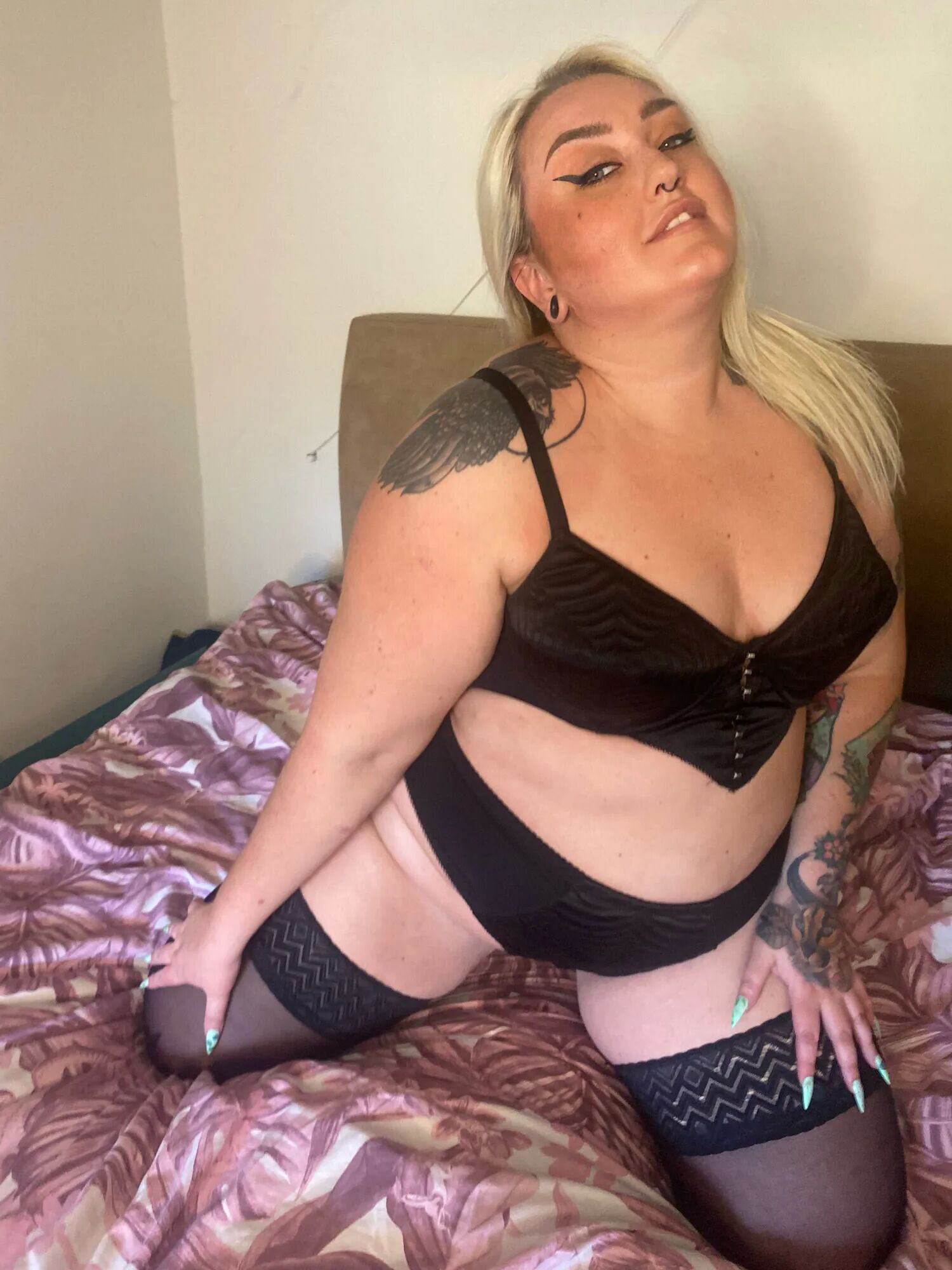 Call In Sick And Stay In Bed With Me? - 46 Pics