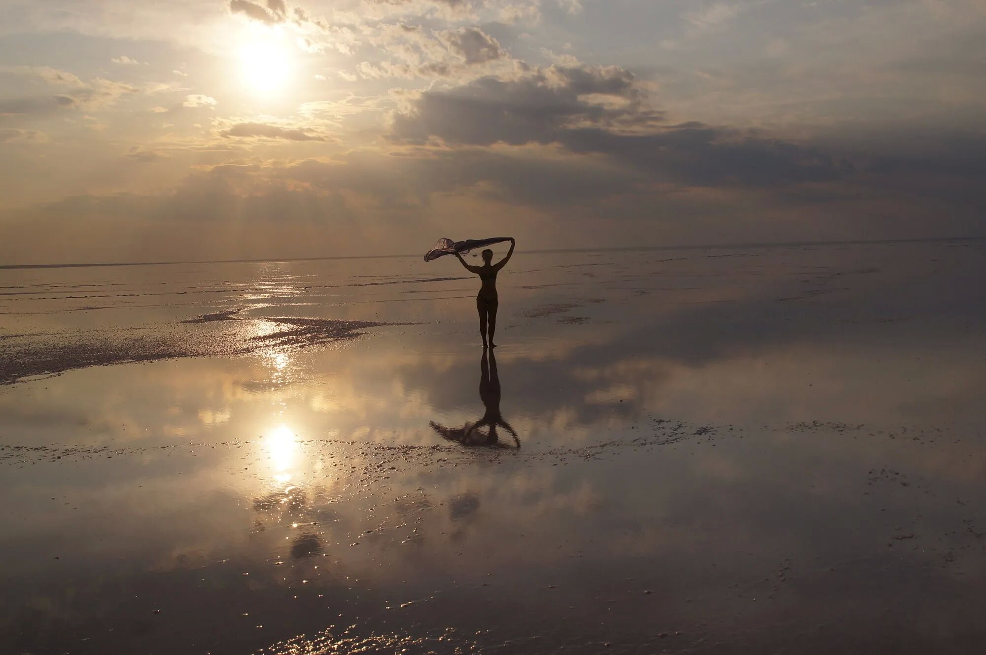 Sunset's Surrealism - 10 Pics
