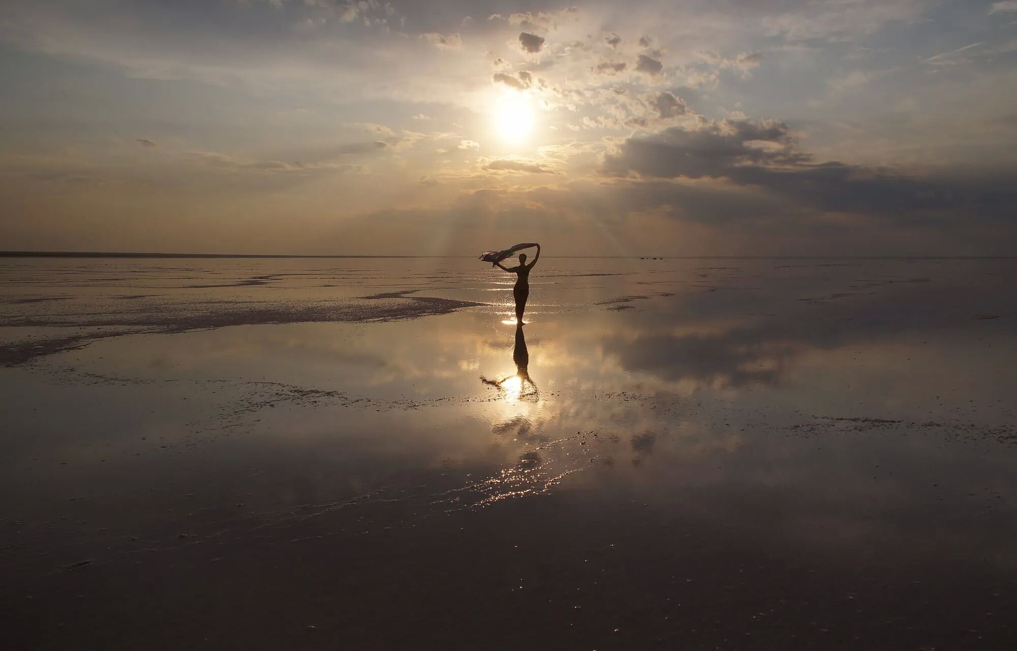 Sunset's Surrealism - 10 Pics