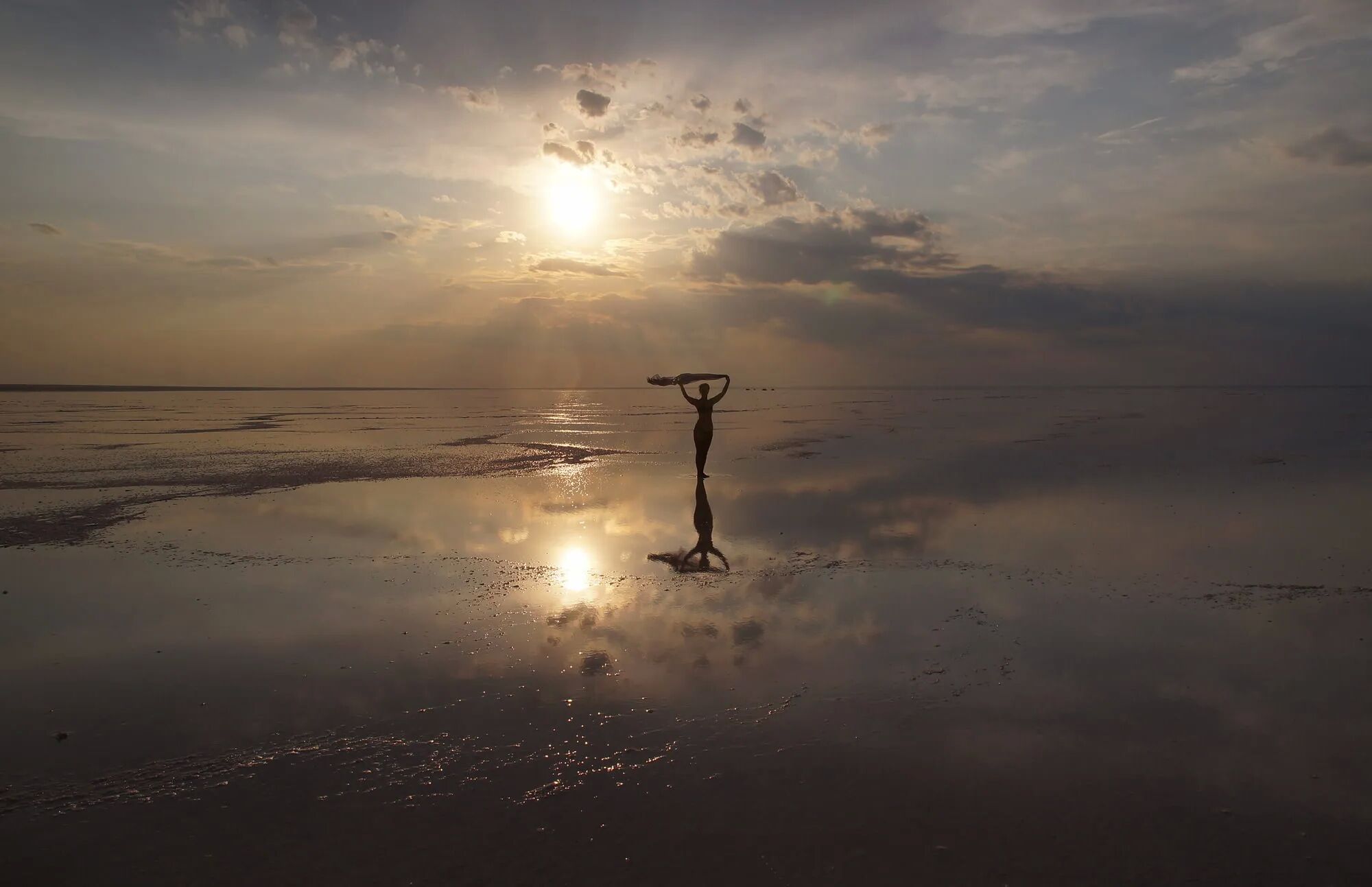 Sunset's Surrealism - 10 Pics