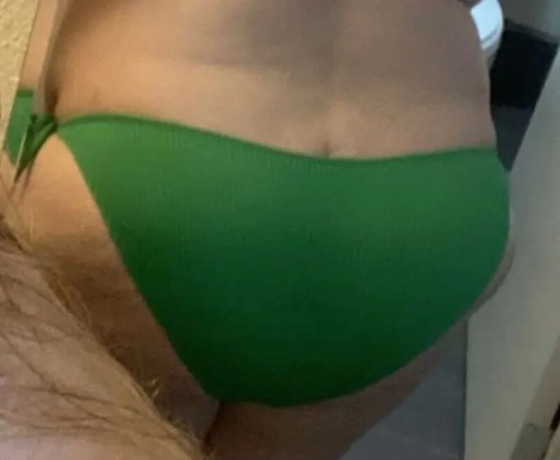 That ass! - 7 Pics