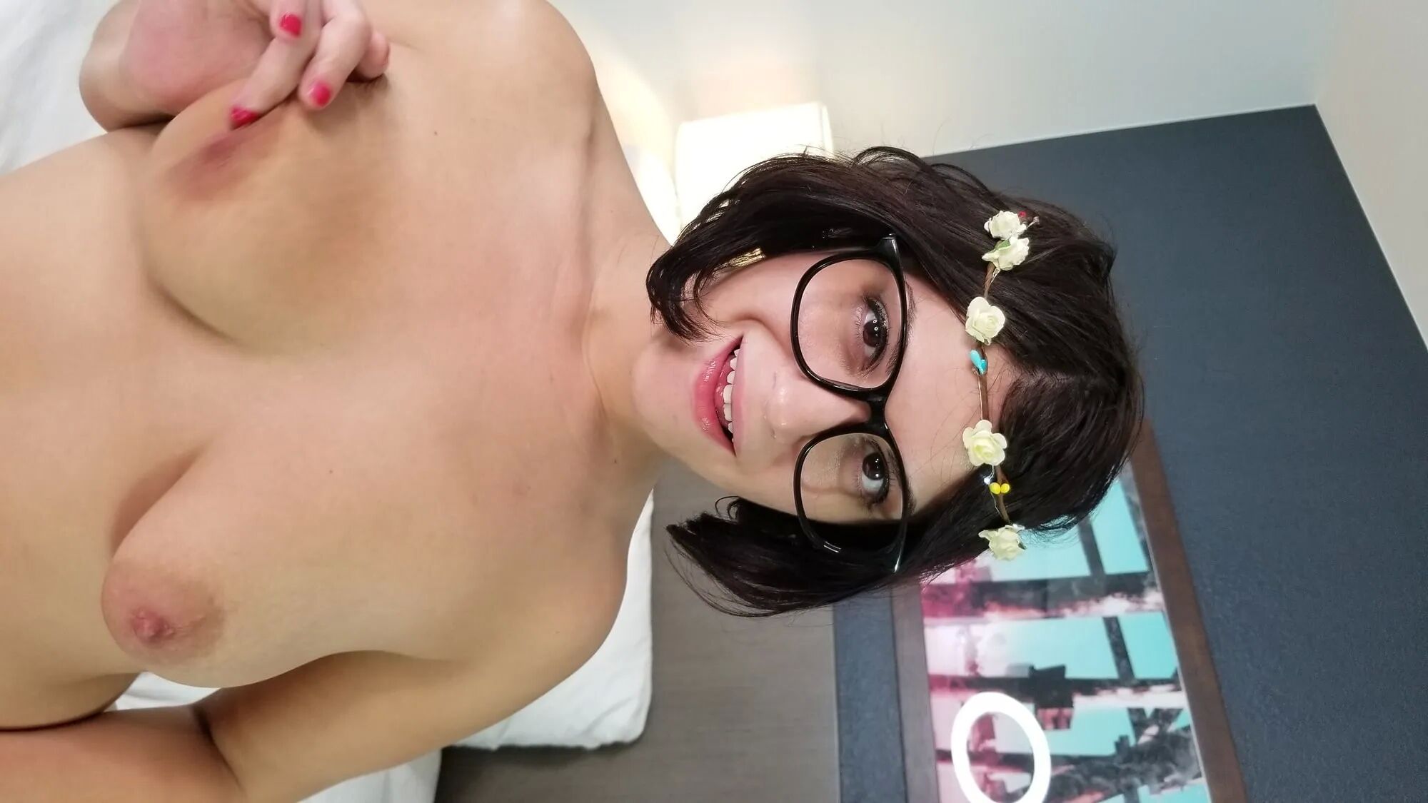 Serenity's First shoot with Pornojuice - 8 Pics