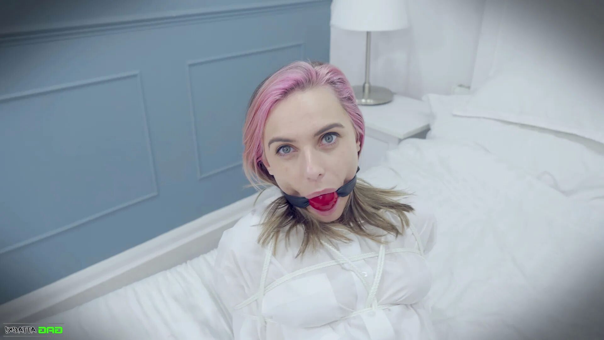 Chloe - Popstar in Bondage - 17 Pics