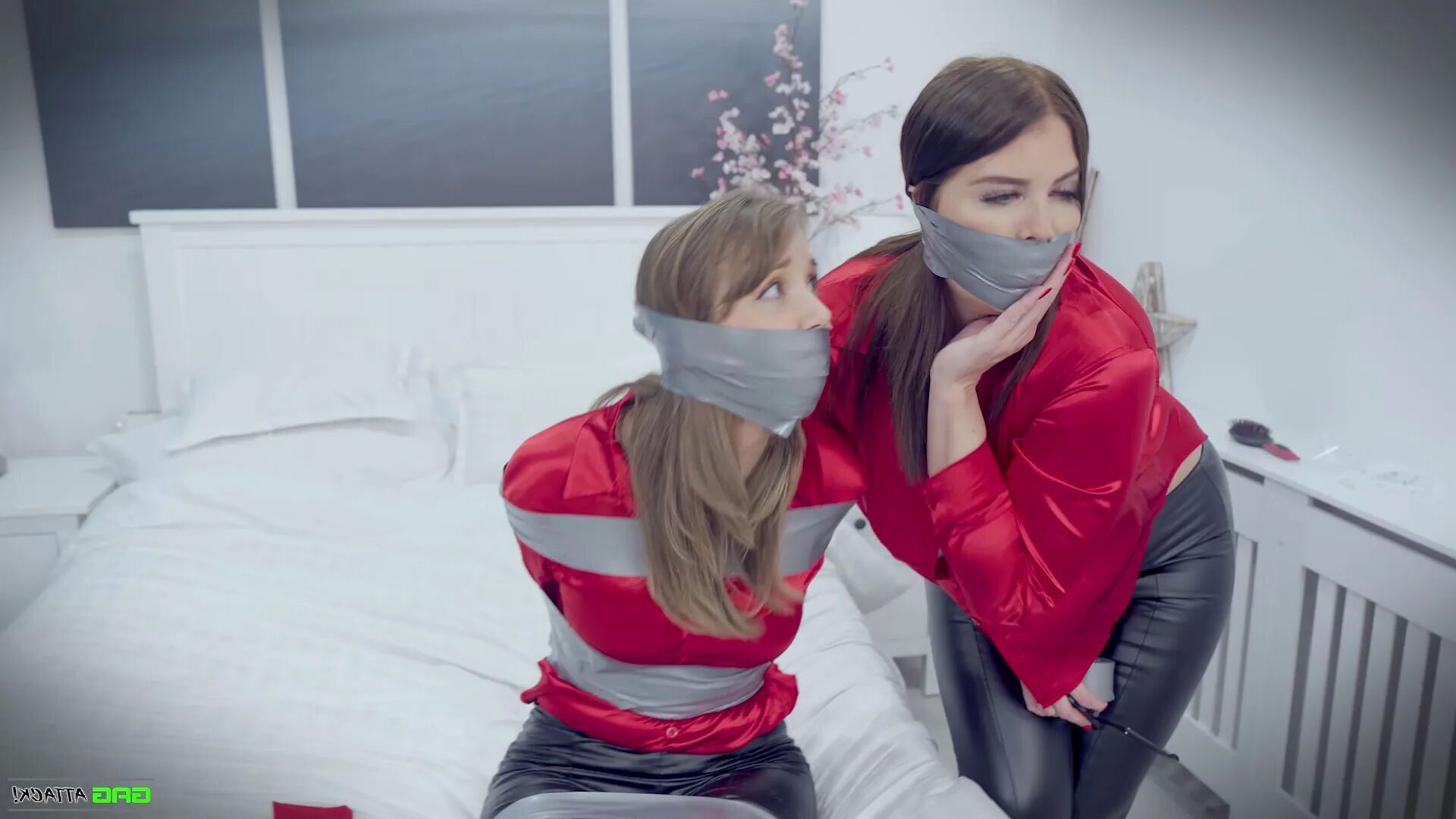 Terri & Lil Missy UK - Fighting Over Date ( GagAttack.NL ) - 17 Pics