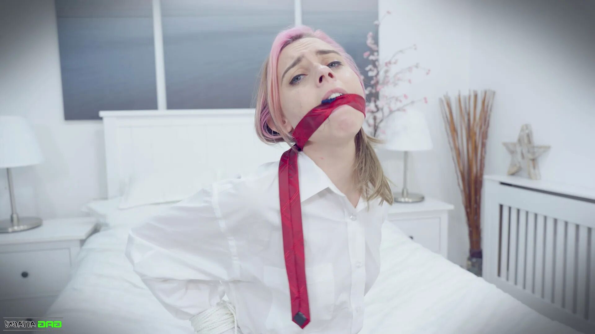 Chloe - Popstar in Bondage - 17 Pics