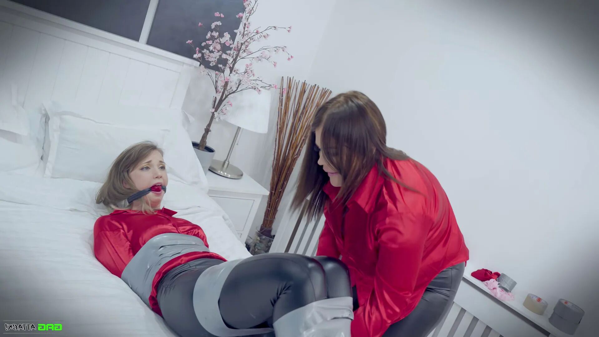 Terri & Lil Missy UK - Fighting Over Date ( GagAttack.NL ) - 17 Pics