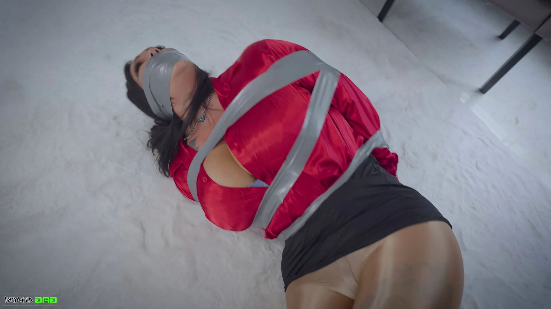 Charlie & Rara - Battling Secretaries ( GagAttack.NL ) - 34 Pics