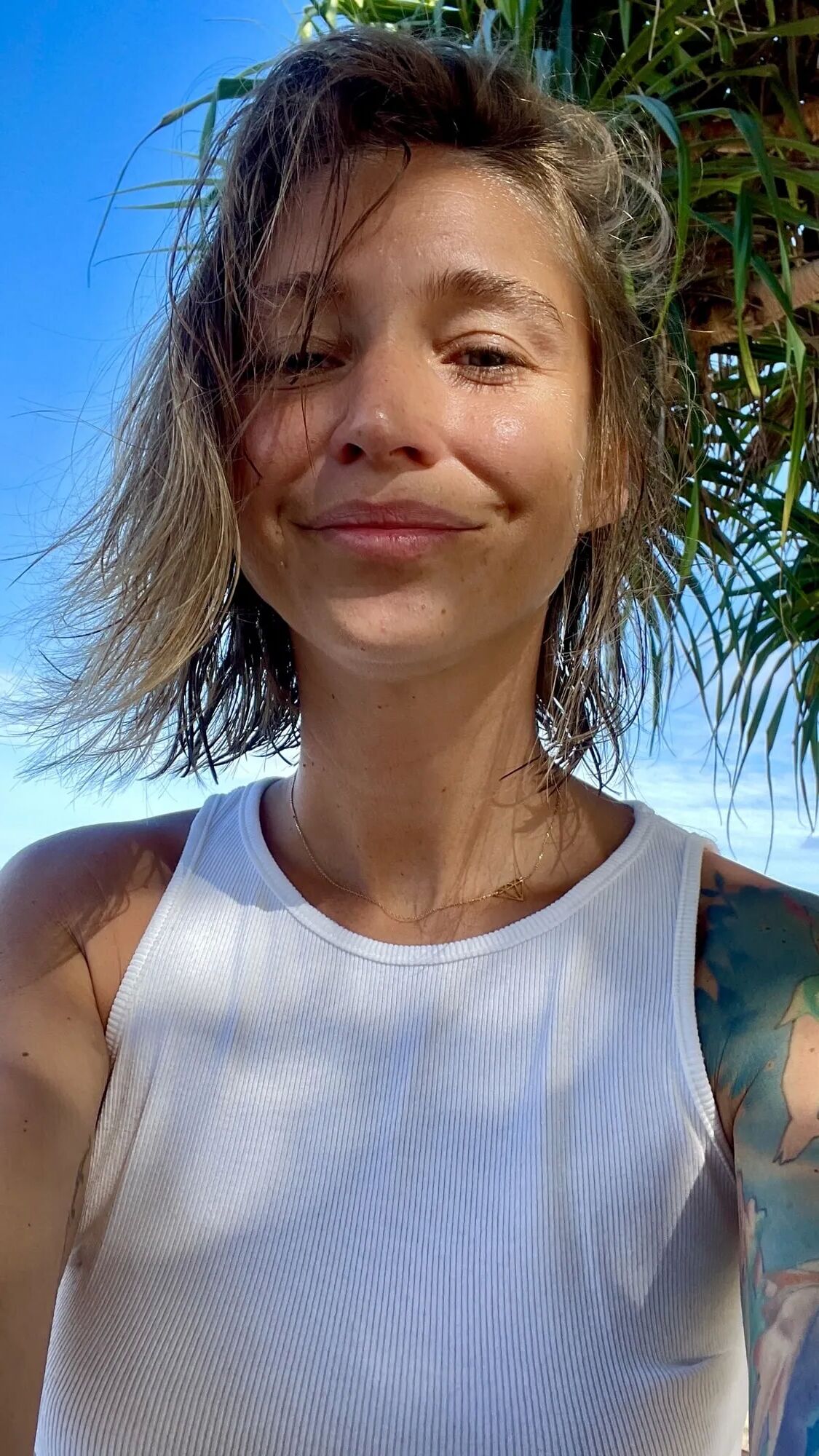 Bali photo dumb - MILF's bikini photos - 9 Pics