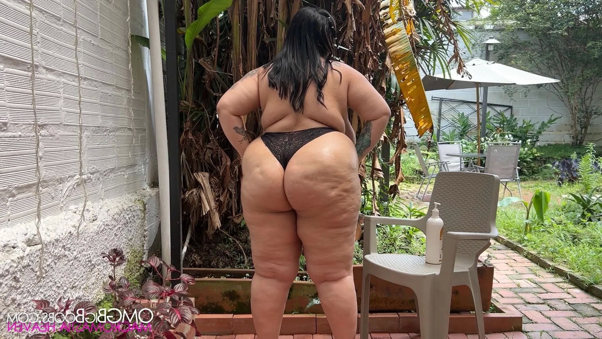 BBW teen huge udders - 19 Pics