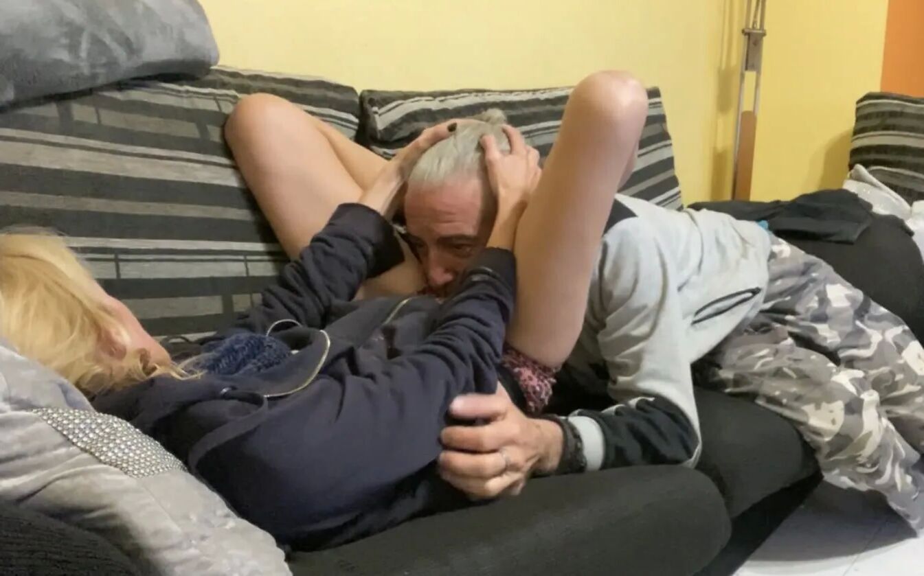 SPANISH COUPLE - HOMEMADE SEX ( FAPHOUSE ) - 15 Pics